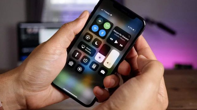 弋阳苹果手机维修分享iPhone 12信号差怎么办 